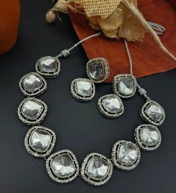 White_Brass_Silver_Plated_Timeless_Square_Uncut_Design_Necklace_For_Women_And_Girls