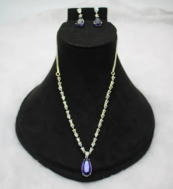 White_Brass_Silver_Plated_Beautiful_Uncut_2_Line_Necklace_Set_With_Maangtika_For_Women_And_Girls