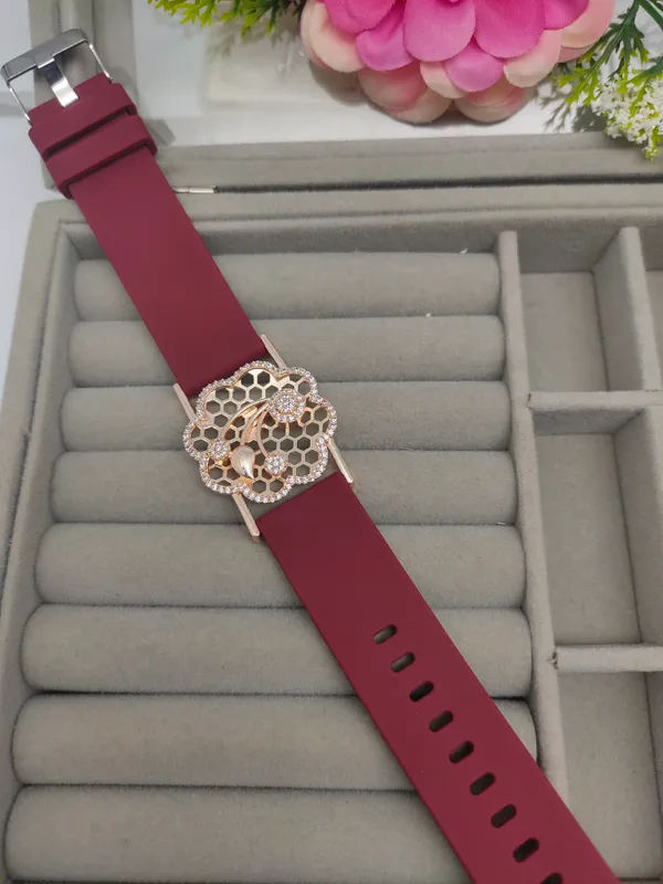 Rose_Gold_Plated_Wrist_Watch_Style_Belt_Bracelet_For_Women_And_Girls
