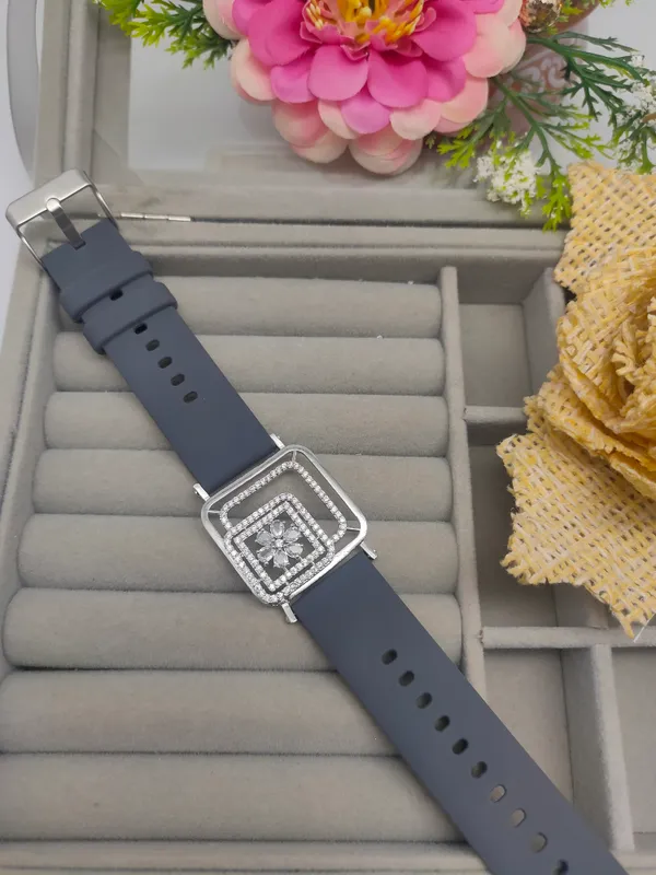 Silver_Plated_Wrist_Watch_Style_Belt_Bracelet_For_Women_And_Girls