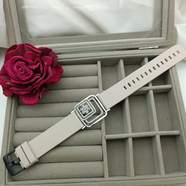 Silver_Plated_Wrist_Watch_Style_Belt_Bracelet_For_Women_And_Girls