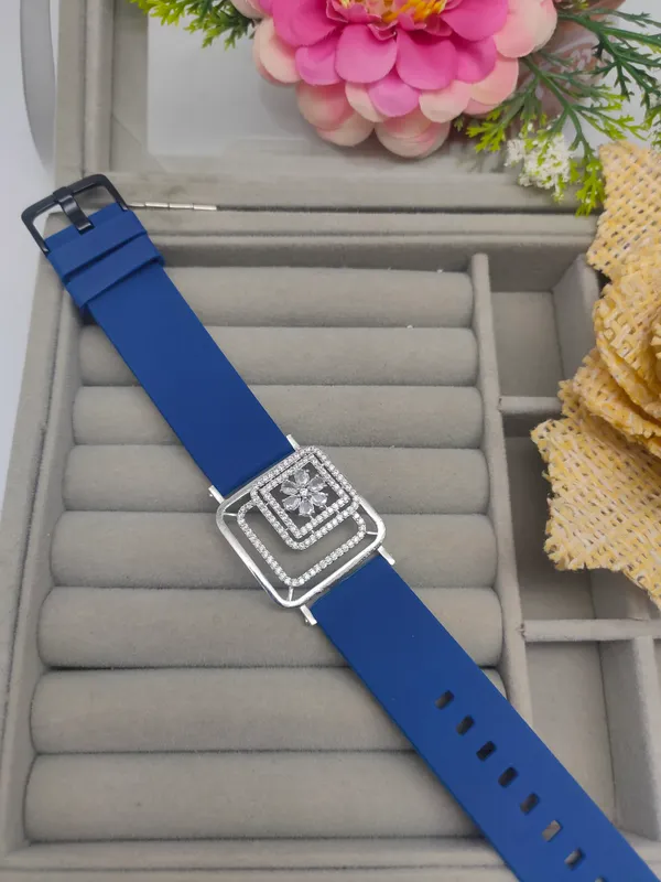 Silver_Plated_Wrist_Watch_Style_Belt_Bracelet_For_Women_And_Girls