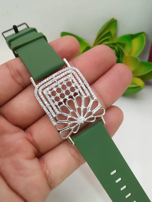 Silver_Plated_Wrist_Watch_Style_Belt_Bracelet_For_Women_And_Girls