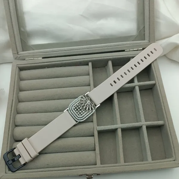 Silver_Plated_Wrist_Watch_Style_Belt_Bracelet_For_Women_And_Girls