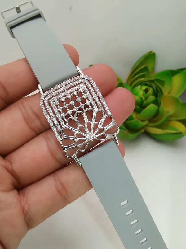 Silver_Plated_Wrist_Watch_Style_Belt_Bracelet_For_Women_And_Girls