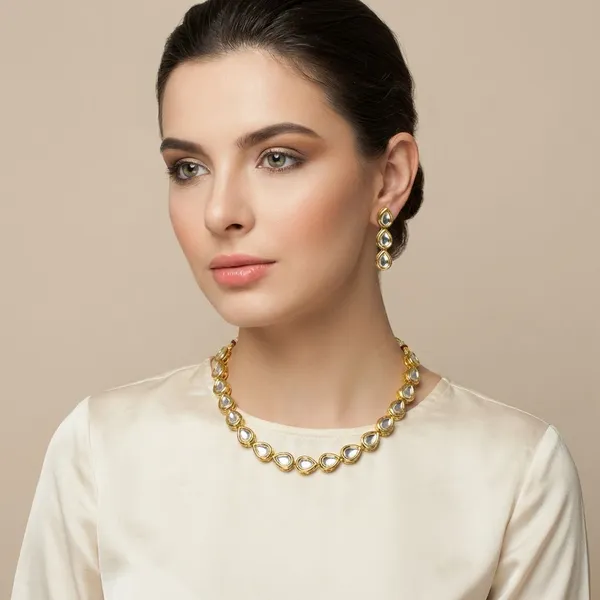 Gold_Plated_Brass_Traditional_Small_Size_Kundan_Necklace_For_Women_And_Girls