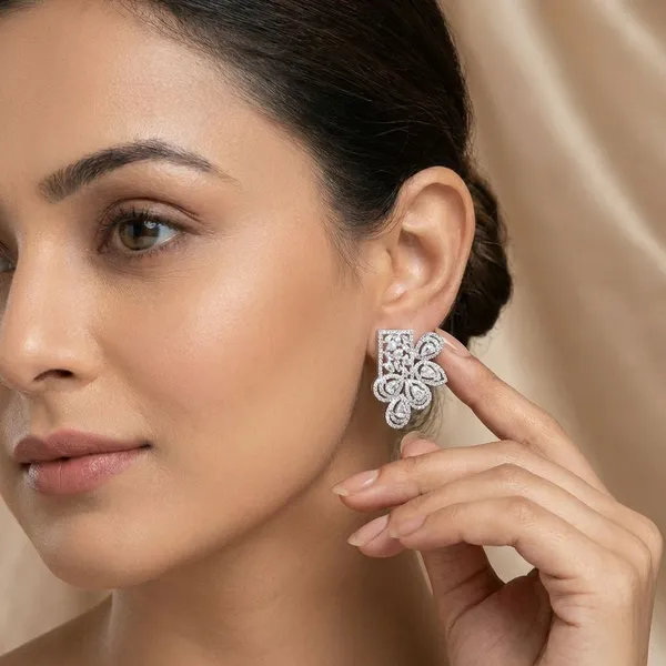 Silver_Plated_Twinkling_Beautiful_Earrings_For_Women_And_Girls