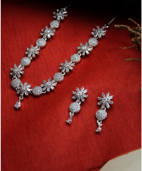 White_Brass_Silver_Plated_Beautiful_Uncut_2_Line_Necklace_Set_With_Maangtika_For_Women_And_Girls