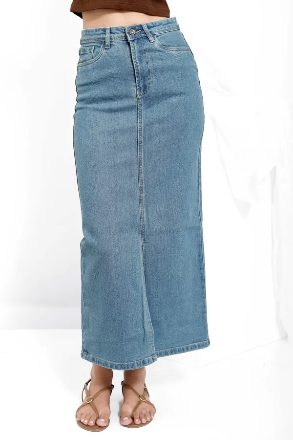 Fade_Blue_Cotton_Lycra_Bright_Tint_Wash_Long_Skirt_For_Women_And_Girls
