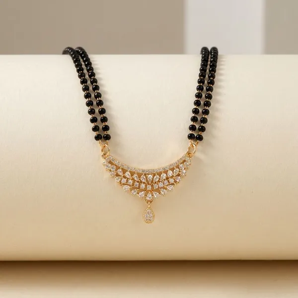 Rose_Gold_22Kt_Gold_Plated_Pearl_And_Alloy_Pendant_For_Women