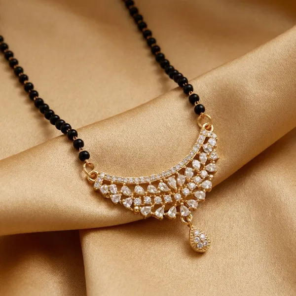 Rose_Gold_22Kt_Gold_Plated_Pearl_And_Alloy_Pendant_For_Women