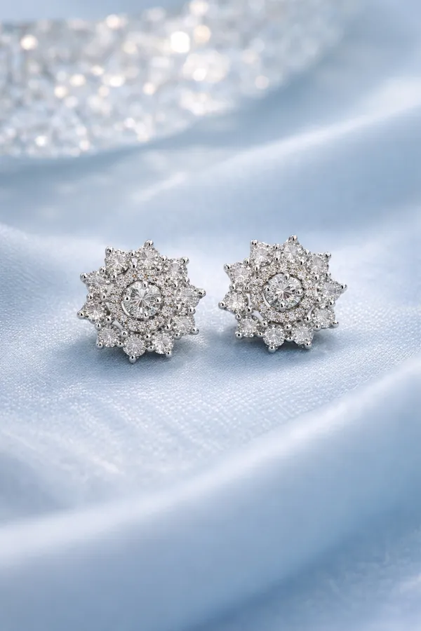 Silver_Plated_Alloy_Pendant_&_Earrings_Set_For_Women