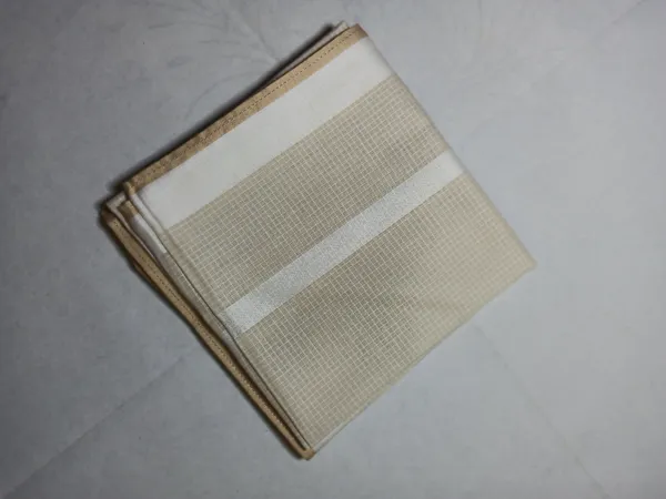Beige_White_Premium_Waffle_Weave_Kitchen_Towel_For_Men_Pack_Of_4