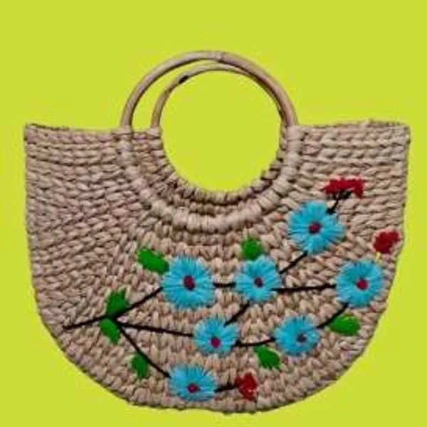 Brown_Rattan_Handmade_Basket_For_Home_Decor