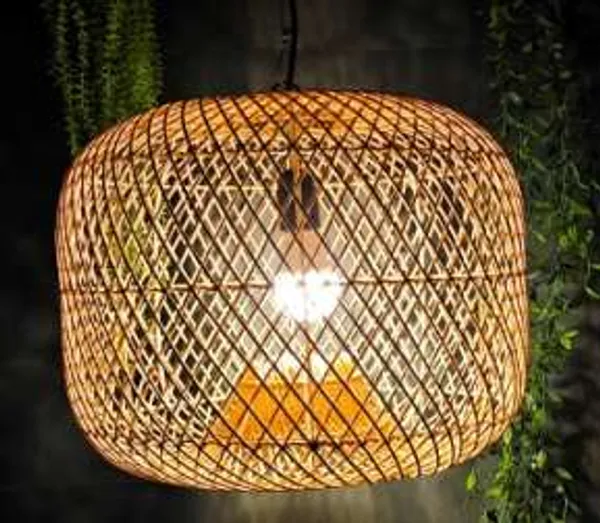 Brown_Cane_Handmade_Hanging_Crab_Lamp_For_Home_Decor