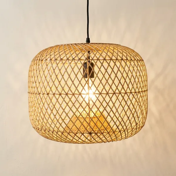 Brown_Cane_Handmade_Hanging_Crab_Lamp_For_Home_Decor