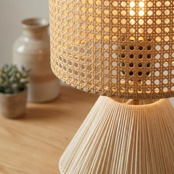 Brown_Cane_Handmade_Table_Lamp_For_Home_Decor