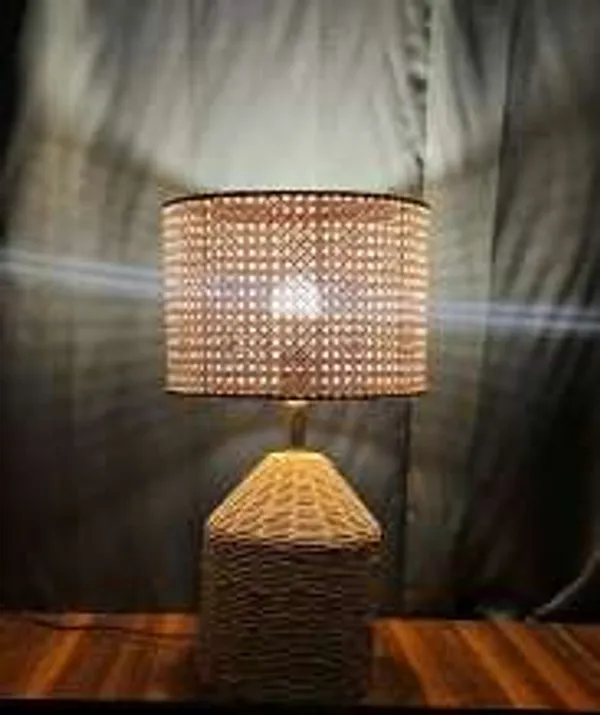 Brown_Unique_Cane_Table_Lamp_For_Home_Decor