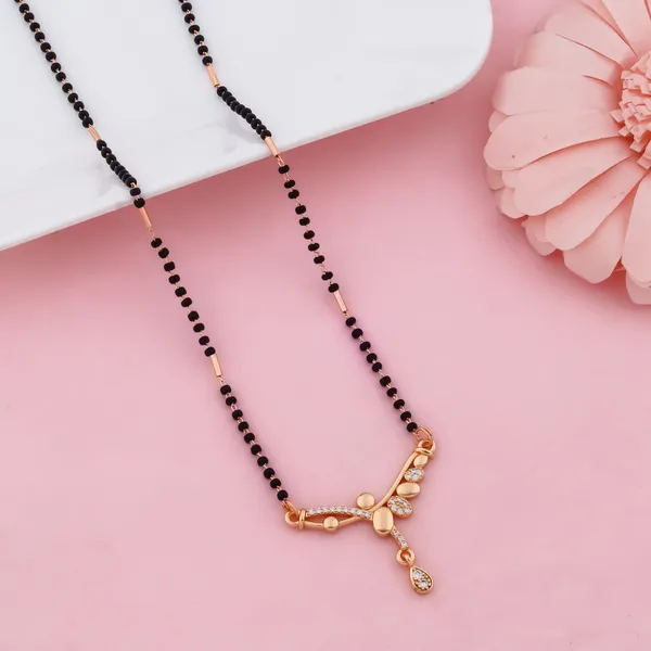 Golden_Aurielle_Y_Curve_Drop_Mangalsutra_Modern_Elegance_Design_For_Women
