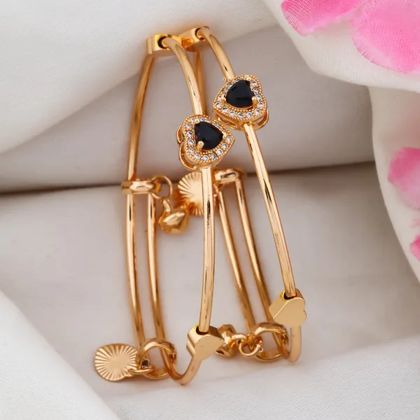 Golden_Premium_Tone_Bracelet_For_Women