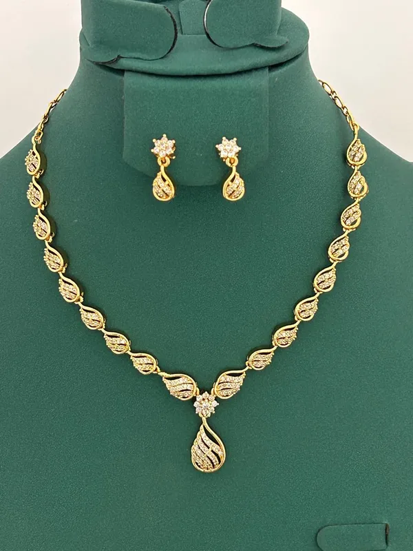 Royal_Spark_CZ_Vine_Necklace_Set_–_Gold-Tone_American_Diamond_Bridal_Jewellery_with_Statement_Earrings