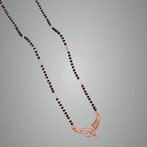 Golden_Grace_Butterfly_Mangalsutra_Necklace_Modern_Bead_Design_For_Women