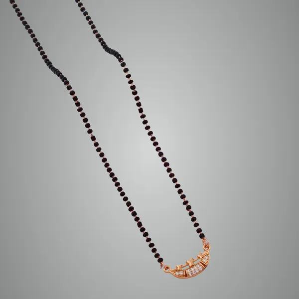 Golden_Modern_Curve_Mangalsutra_With_Diamond_Finish_Accents_For_Women