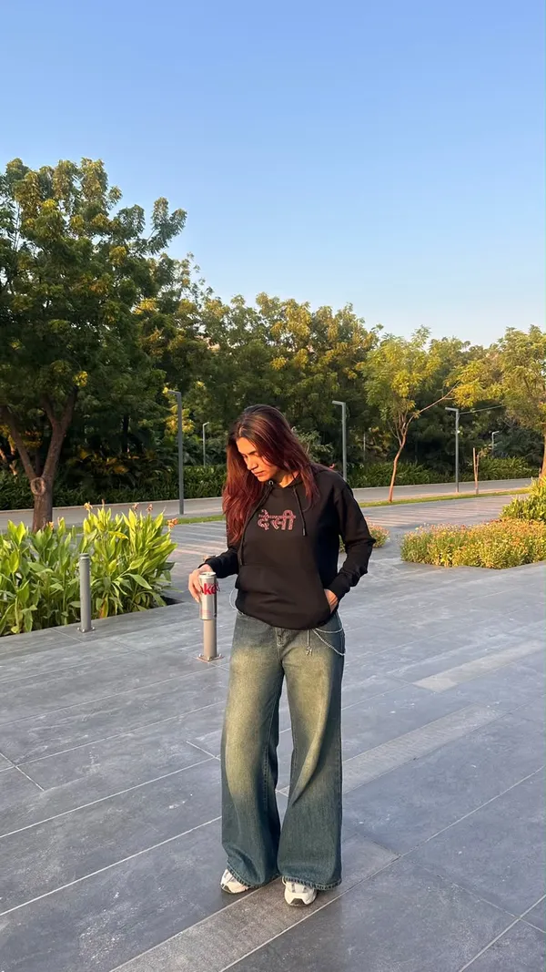 Black_Premium_DESI_REBEL_HOODIE__Women