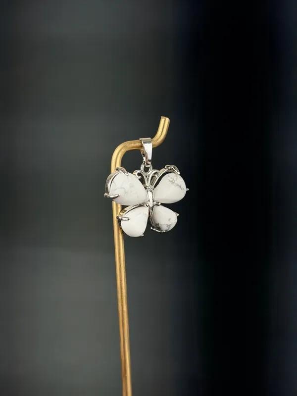 Howlite_Butterfly_Pendant