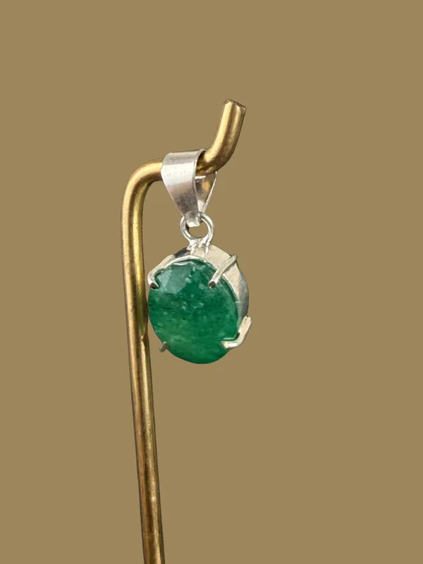 Green_Aventurine_Pendant_For_Prosperity_&_Growth