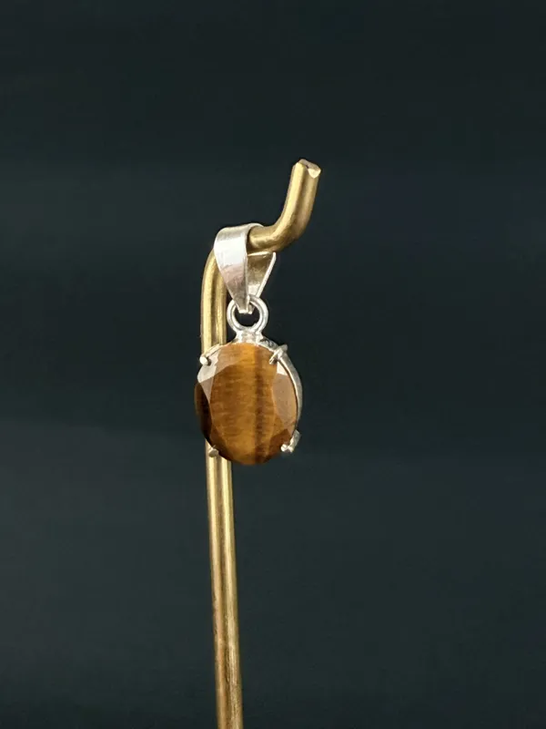 Tiger_Eye_Diamond_Pendant_For_Confidence_&_Luck