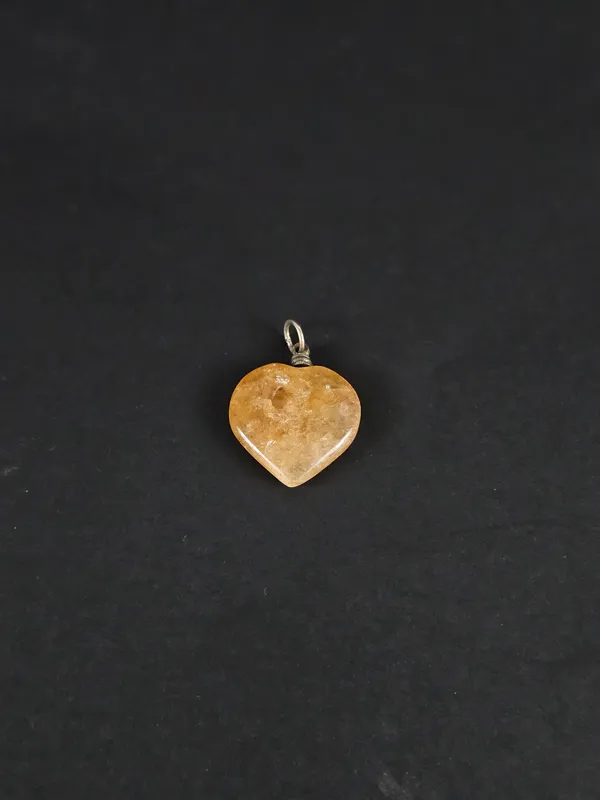 Sunstone_Heart_Pendant_For_Leadership_&_Boost_Confidence