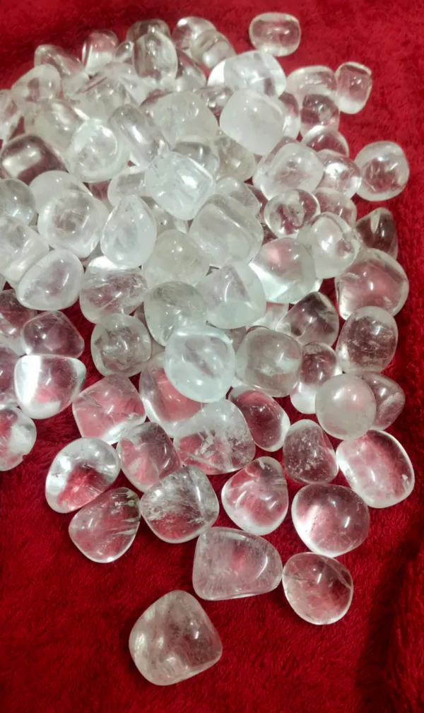Clear_Quartz_Tumble_For_Focus_&_Clarity