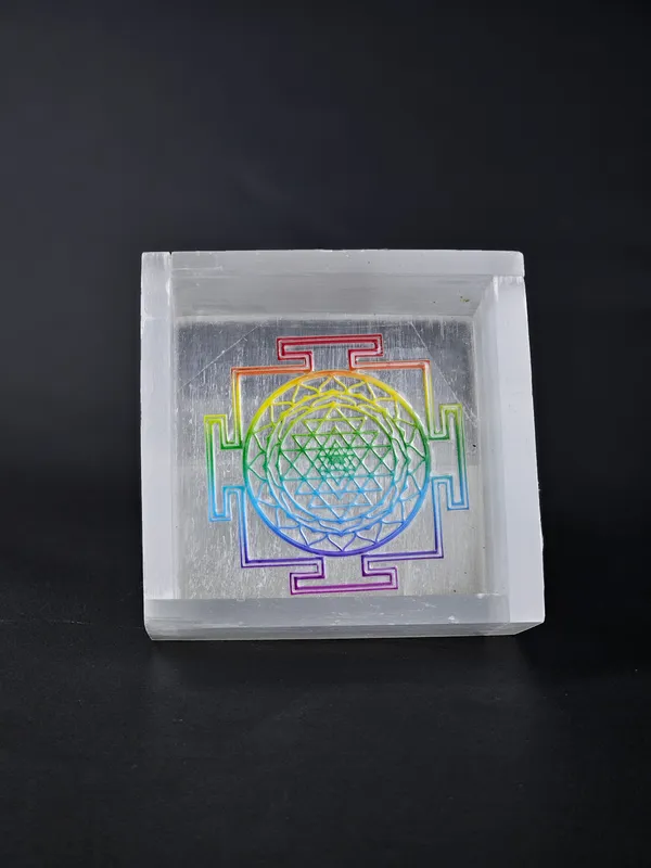 Selenite_Shree_Yantra_Plate