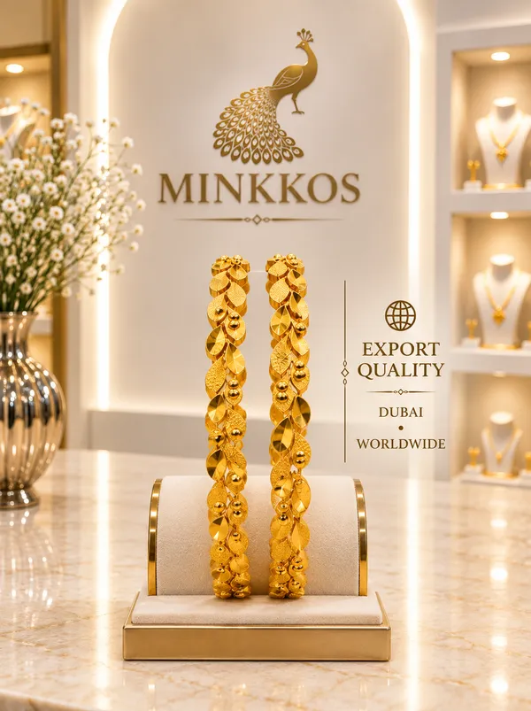 Minkkos_Signature_Elegant_Gold_Floral_Chain_Bangle