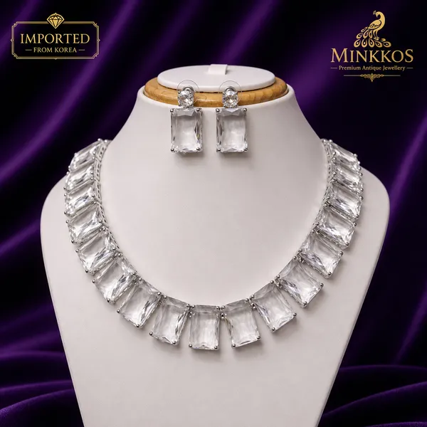 Minkkos_Signature_White_Royale_Jewellery_Set_by_Chen_Long