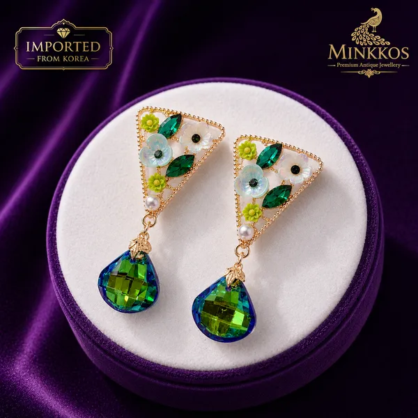 Imported__𝐒𝐖𝐀𝐑𝐎𝐒𝐊𝐈_Emerald_Bloom_Korean_Earrings