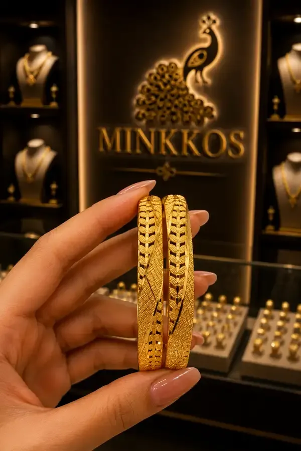 MINKKOS_Signature_Snake_&_Rajlakshmi_Bangle_Combo