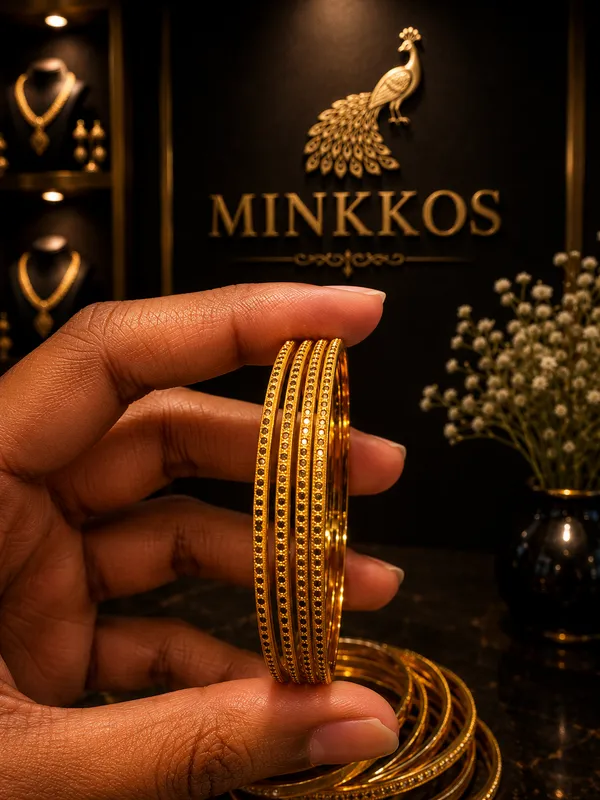 Royal_Radiance_Gold_Bangles_Minkkos