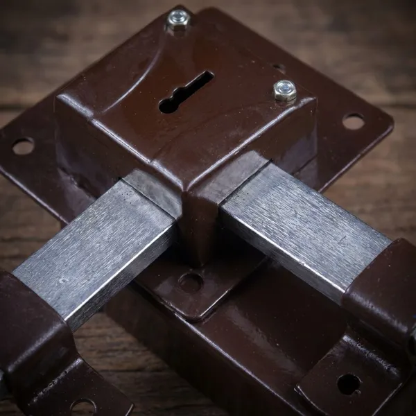 Iron_Polished_Deadbolts_For_Home_And_Offive