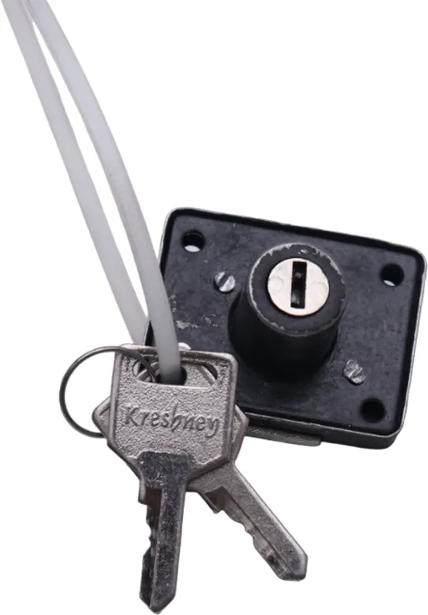 Silver_Metallic_Smart_Lock_For_Home_And_Offive