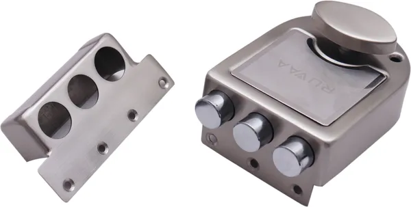Silver_Metallic_Smart_Lock_For_Home_And_Offive