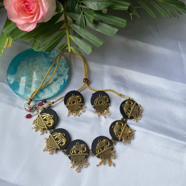 Black_&_Gold_Handmade_Brass_Fancy_Design_Necklace_Set_For_Women