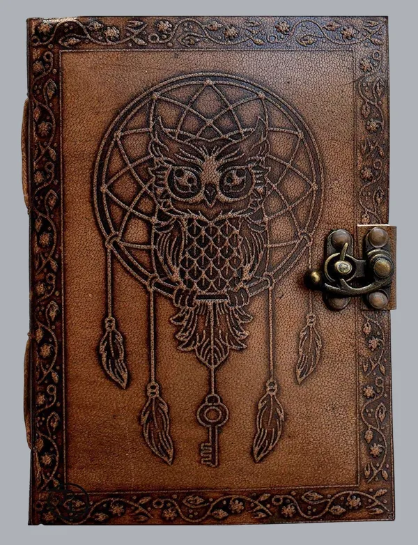 Brown_Leather_&_Paper_Diary_For_Unisex