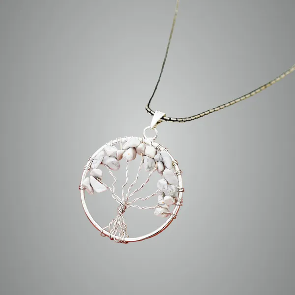 White_&_Transparent_Salenite_Pendant_Tree_Of_Life_Crystal_Stone_Pendant_Locket_With_Metal_Chain_For_Healing_Crystal_Healing_Gemstone_Size_3540_Mm_Clear_Quarts_Salenite