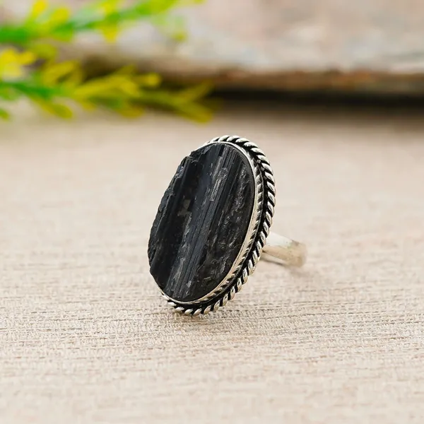 Grey_&_Blue_Flash_Arts_Crystal_Products_Natural_Labradorite_Ring_Set_For_Women_Vintage_Joint_Knuckle_Stackable_Rings_Oval_Gemstone_Ring