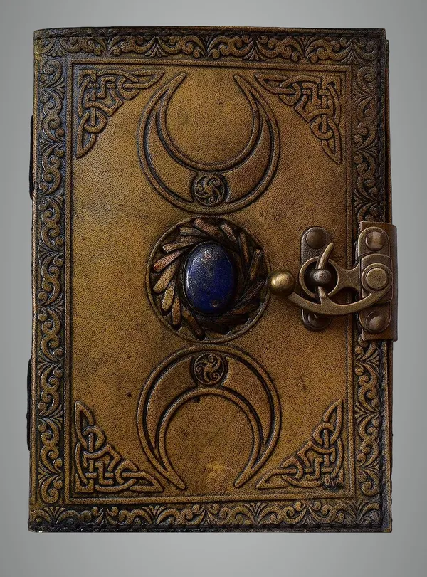 Golden_Leather_&_Paper_Diary_For_Unisex