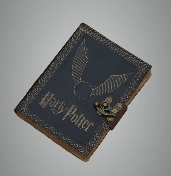 Black_Leather_&_Paper_Diary_For_Unisex