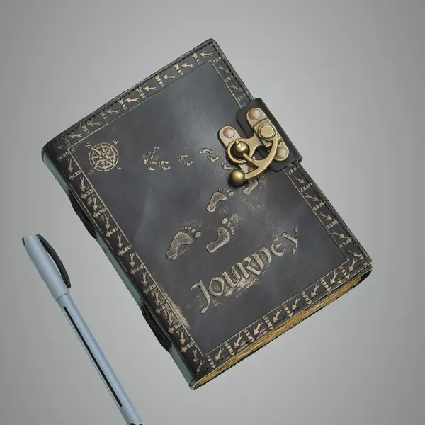 Black_Leather_&_Paper_Diary_For_Unisex