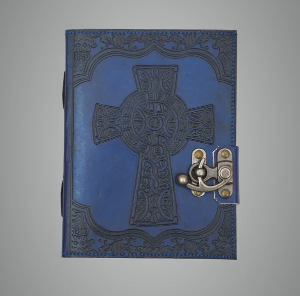 Blue_Leather_&_Paper_Diary_For_Unisex